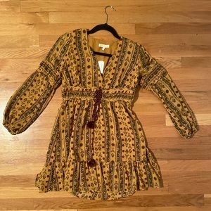 Brand new Nieman Marcus ✅MOON RIVER DRESS 🔴 size Small